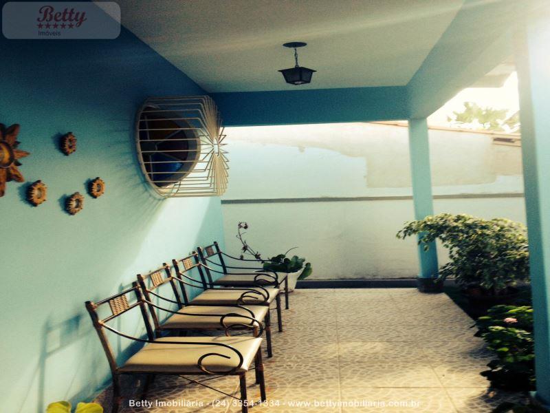 Casa a Venda no Alvorada em Resende