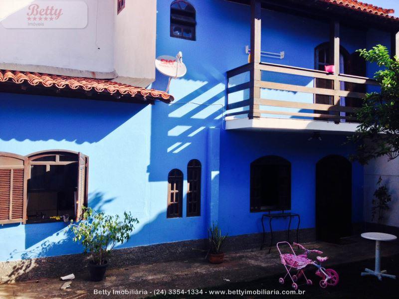 Casa a Venda no Alvorada em Resende
