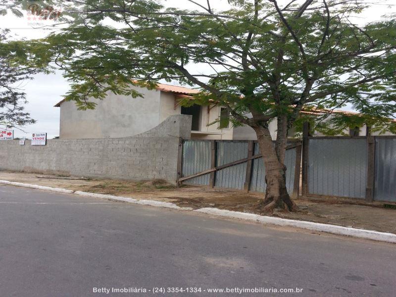 Casa a Venda no Cidade Alegria em Resende