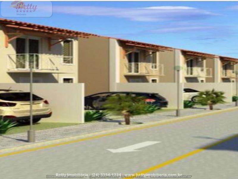 Casa a Venda no Cidade Alegria em Resende
