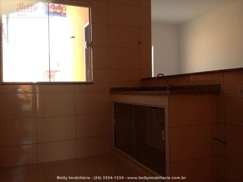 Casa a Venda no Jardim Aliança II em Resende