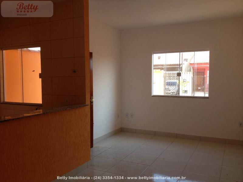 Casa a Venda no Jardim Aliança II em Resende