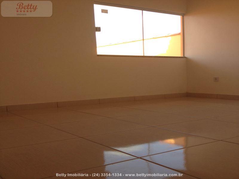 Casa a Venda no Jardim Aliança II em Resende