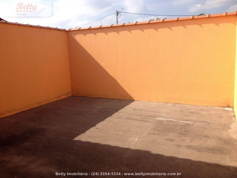 Casa a Venda no Jardim Aliança II em Resende