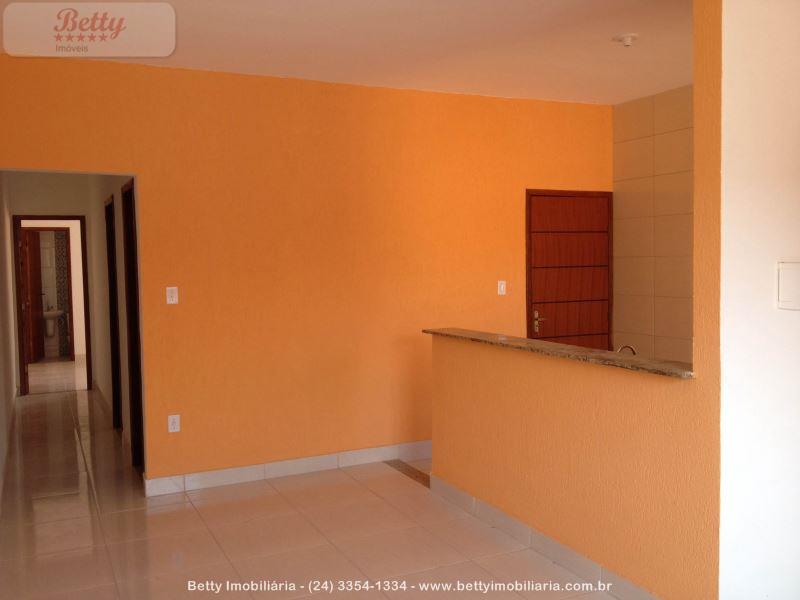 Casa a Venda no Jardim Aliança II em Resende