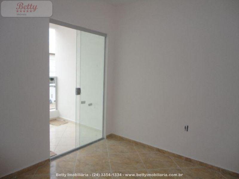 Casa a Venda no Jardim D'Oeste em Resende