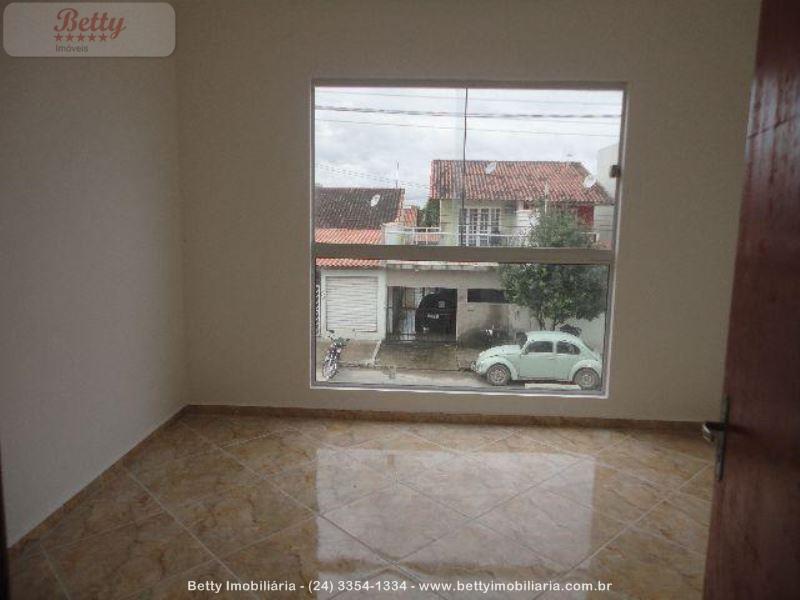 Casa a Venda no Jardim D'Oeste em Resende