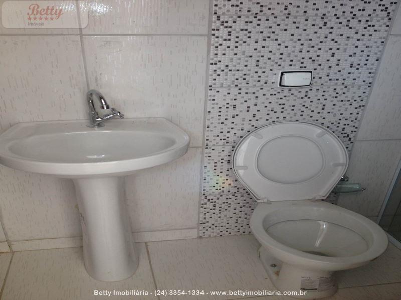 Casa a Venda no Jardim Aliança II em Resende