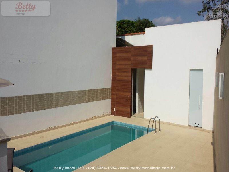 Casa a Venda no Parque Ipiranga em Resende