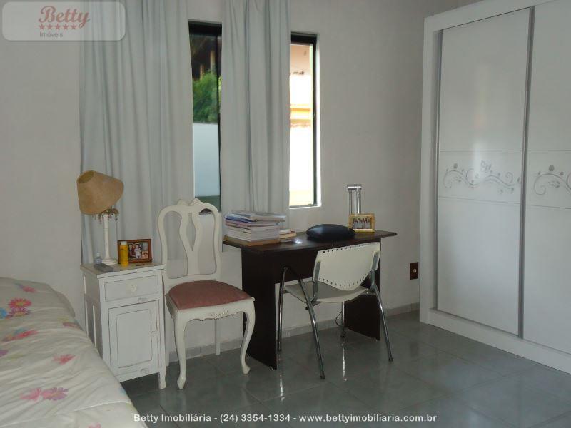 Casa a Venda no Jardim Brasília em Resende