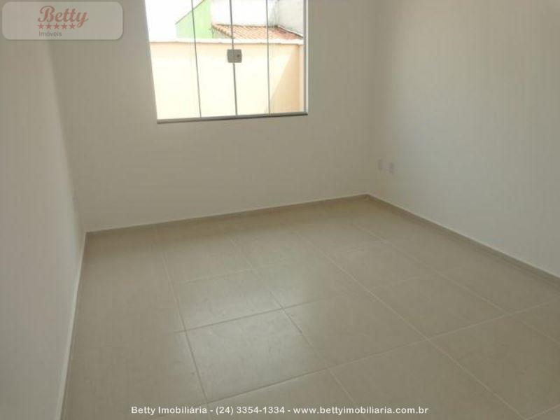 Casa a Venda no Morada do Contorno em Resende