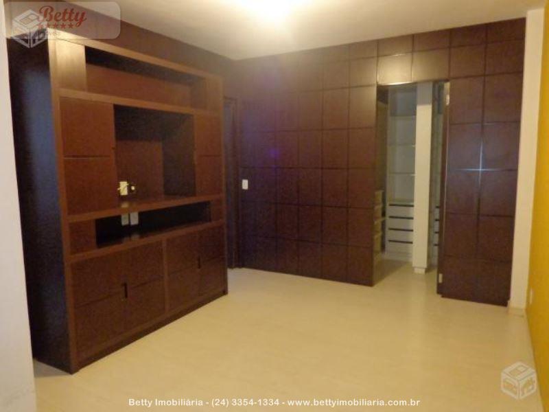 Apartamento a Venda no Jardim Jalisco em Resende