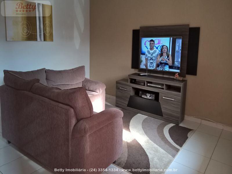 Casa a Venda no Jardim Beira Rio em Resende