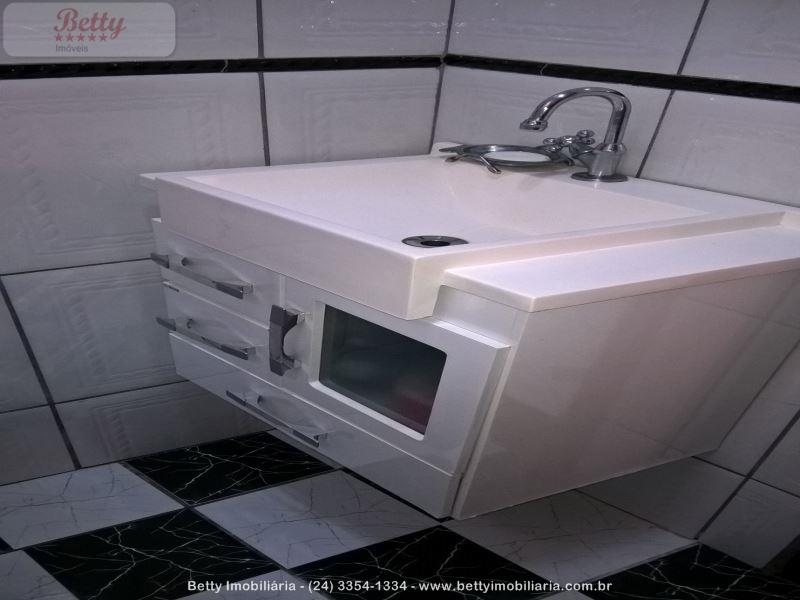 Casa a Venda no Jardim Beira Rio em Resende