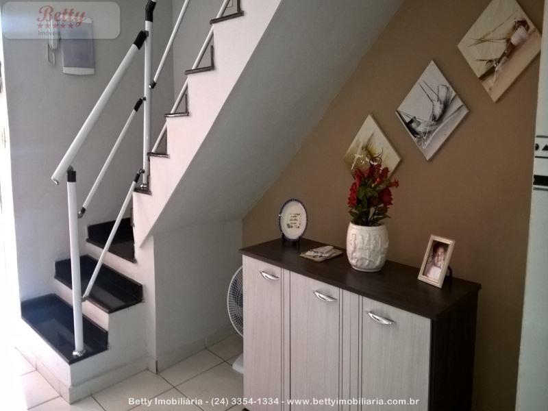 Casa a Venda no Jardim Beira Rio em Resende