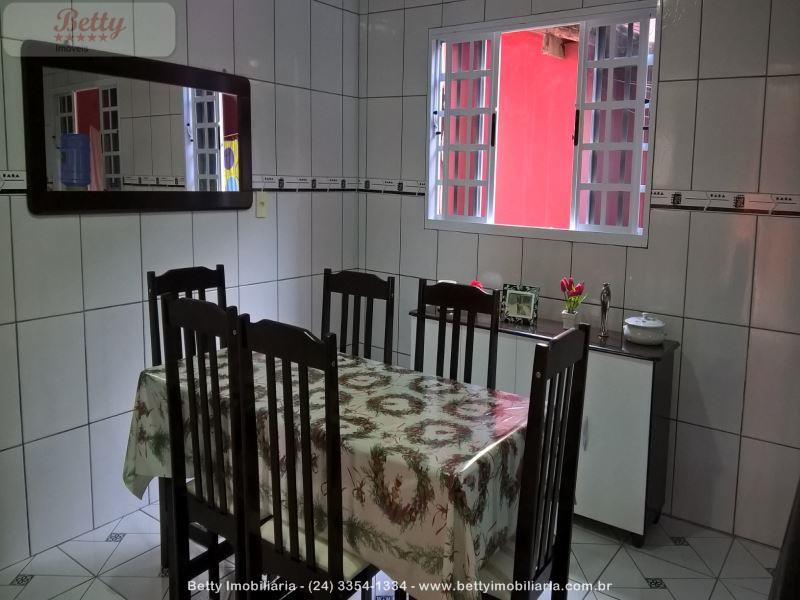 Casa a Venda no Jardim Beira Rio em Resende