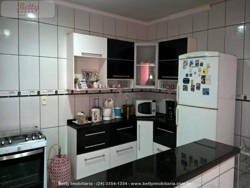 Casa a Venda no Jardim Beira Rio em Resende