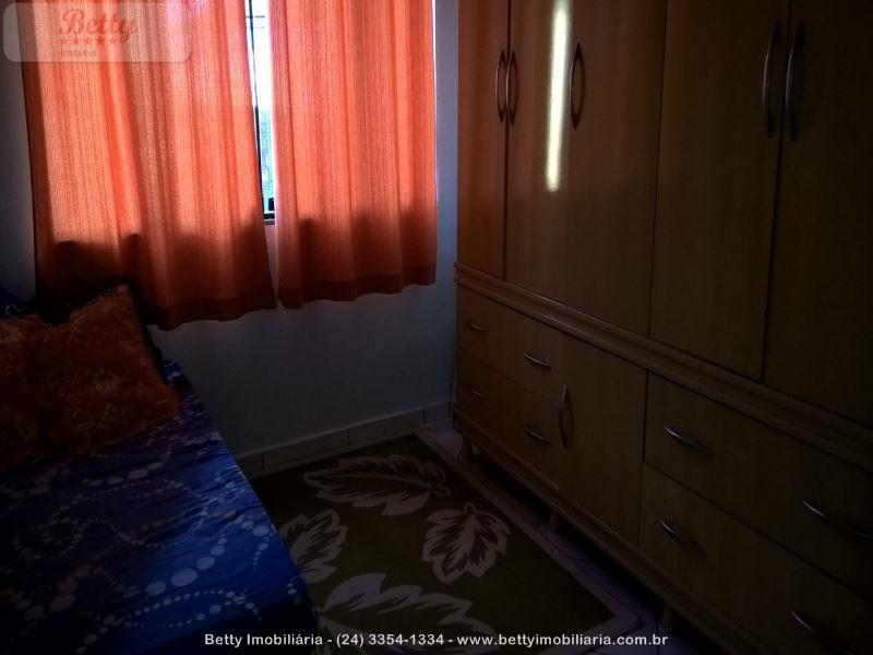 Casa a Venda no Jardim Beira Rio em Resende