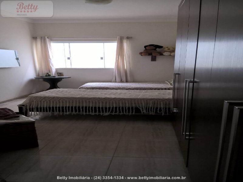Casa a Venda no Jardim das Acácias em Porto Real