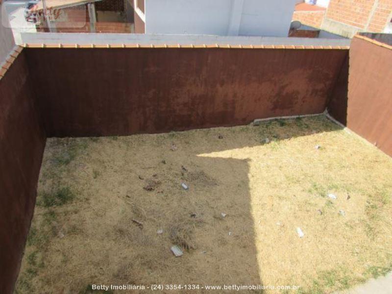 Casa a Venda no Mirante de Serra em Resende