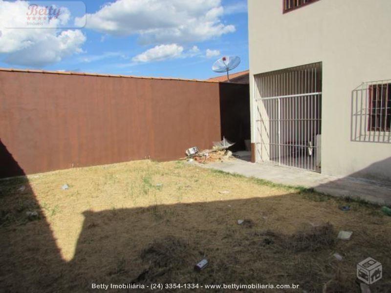 Casa a Venda no Mirante de Serra em Resende