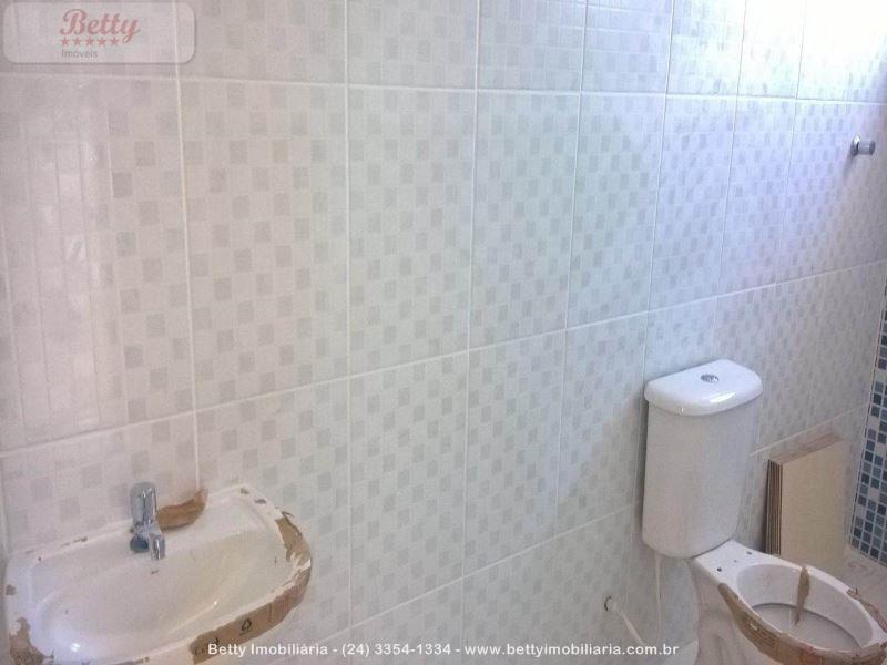 Casa a Venda no Morada da Montanha em Resende
