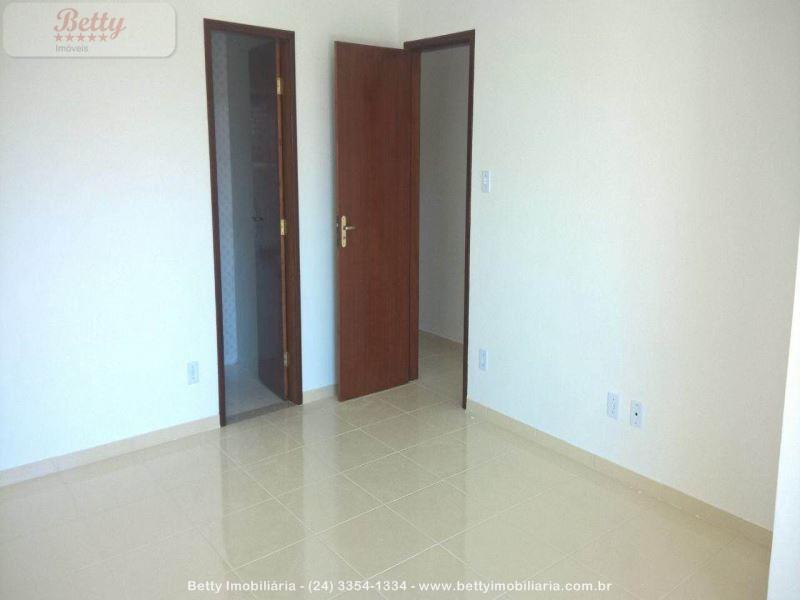 Casa a Venda no Morada da Montanha em Resende