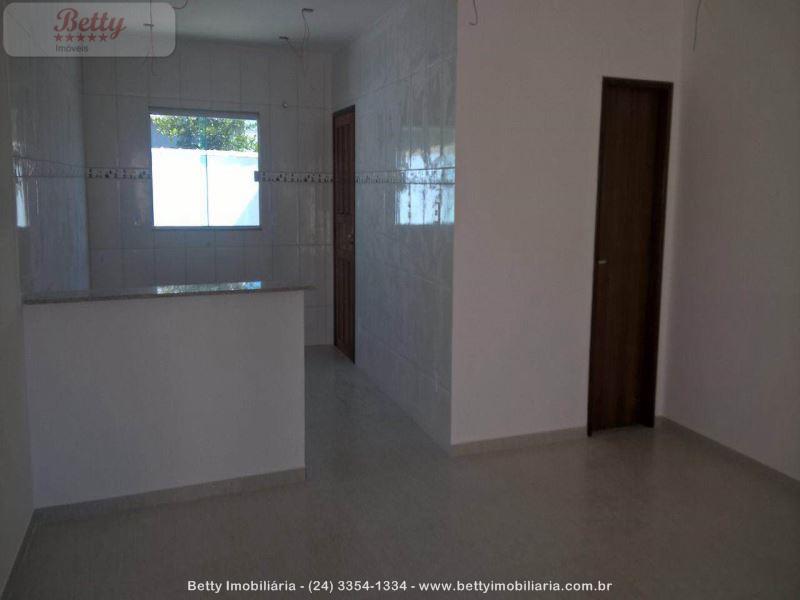 Casa a Venda no Morada da Montanha em Resende