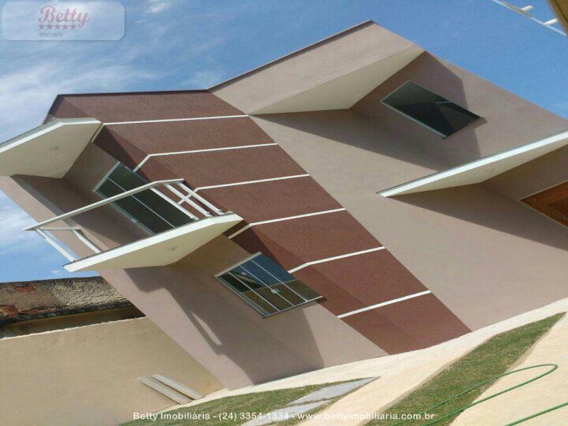 Casa a Venda no Parque Ipiranga II em Resende