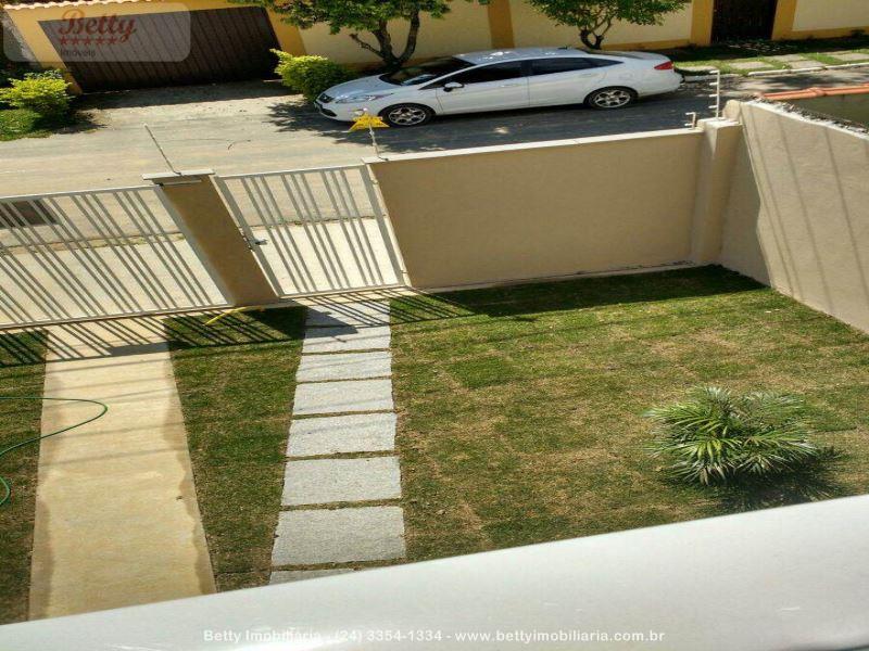 Casa a Venda no Parque Ipiranga II em Resende