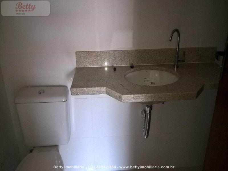 Casa a Venda no Jardim D'Oeste em Resende