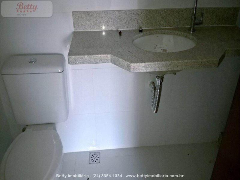 Casa a Venda no Jardim D'Oeste em Resende