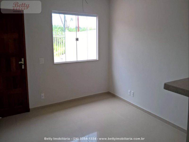 Casa a Venda no Jardim D'Oeste em Resende
