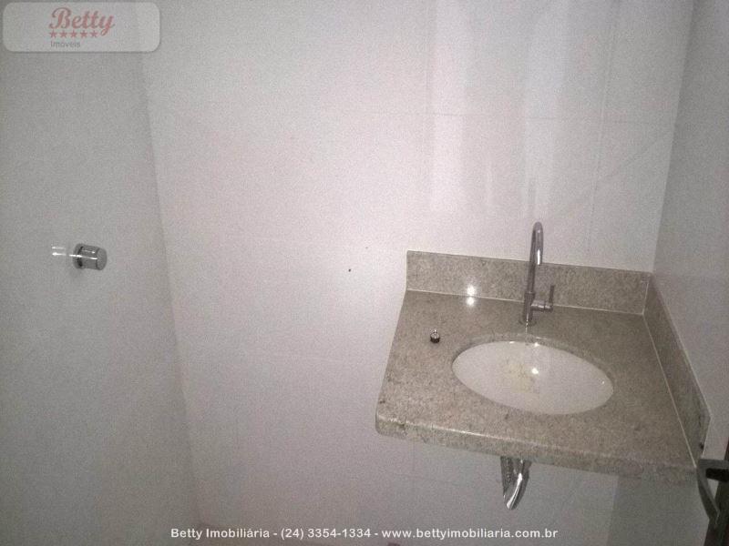 Casa a Venda no Jardim D'Oeste em Resende