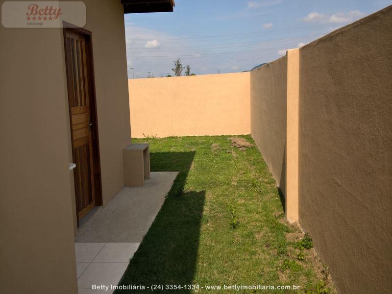 Casa a Venda no Fazenda da Barra em Resende