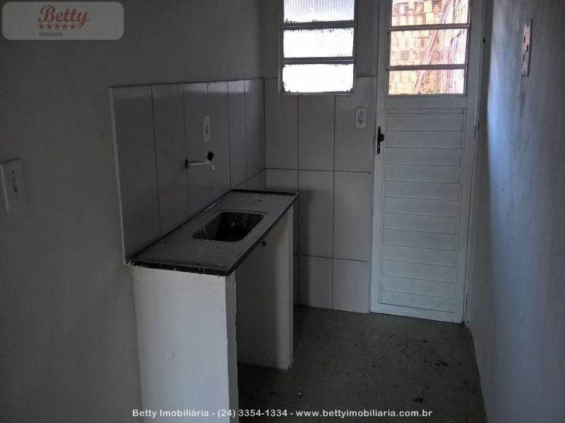 Casa a Venda no Jardim Primavera I II III em Resende