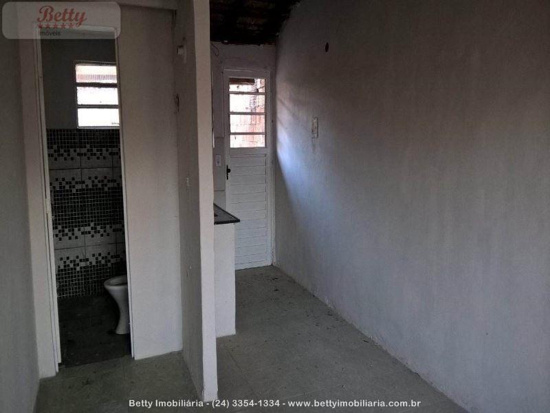 Casa a Venda no Jardim Primavera I II III em Resende