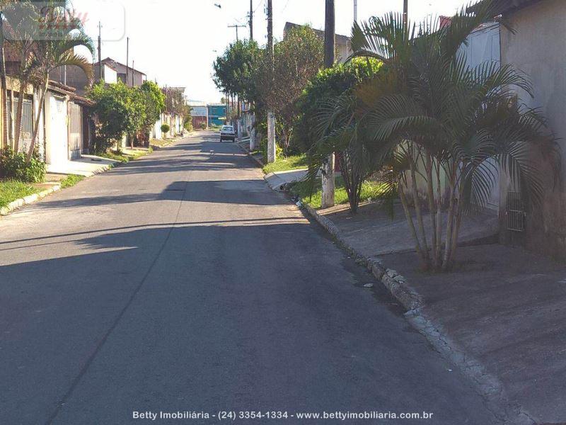 Casa a Venda no Morada do Contorno em Resende