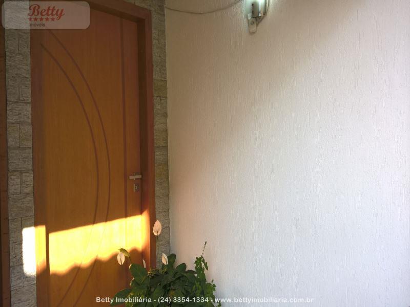 Apartamento a Venda no Cidade Alegria em Resende