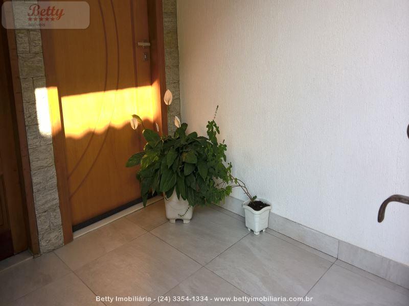 Apartamento a Venda no Cidade Alegria em Resende