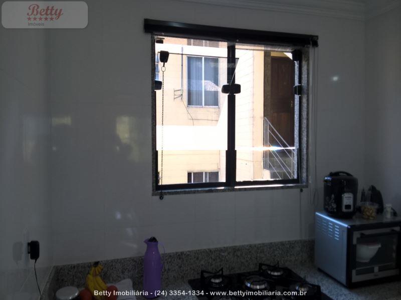 Apartamento a Venda no Cidade Alegria em Resende
