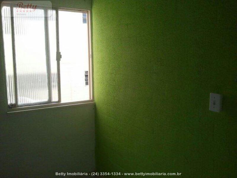 Apartamento a Venda no Cidade Alegria em Resende