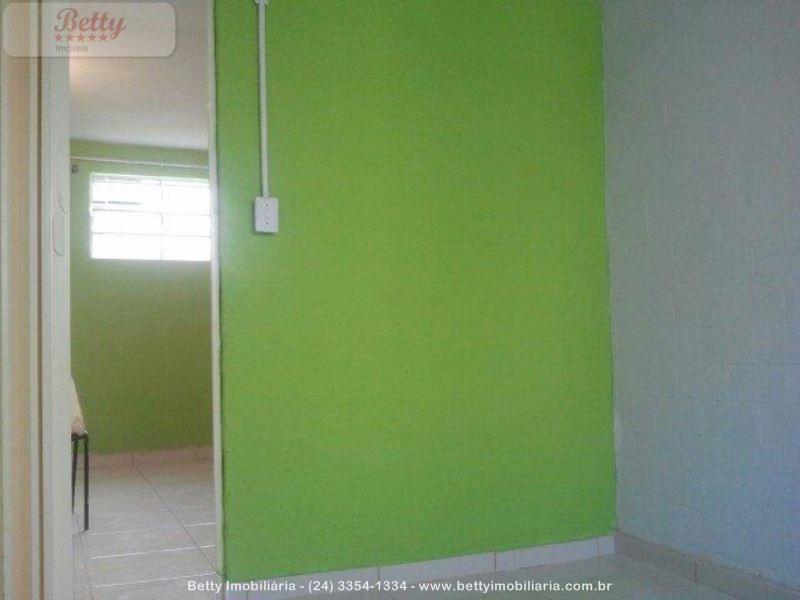 Apartamento a Venda no Cidade Alegria em Resende