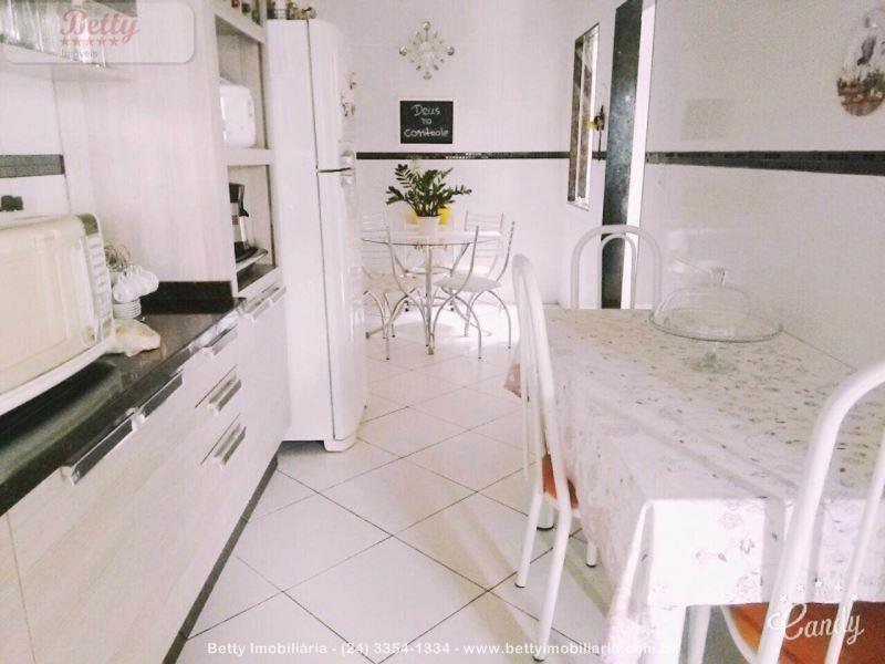 Casa a Venda no Morada da Montanha em Resende
