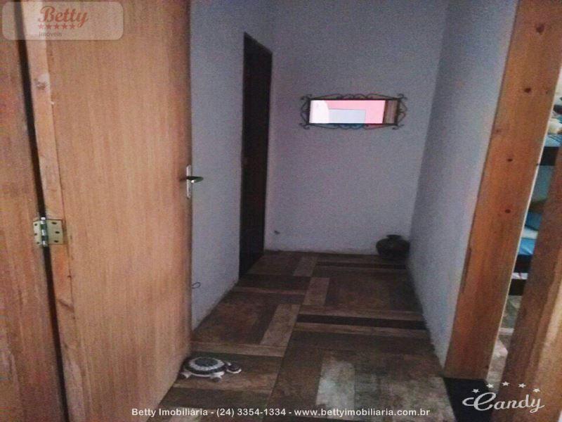 Casa a Venda no Morada da Montanha em Resende
