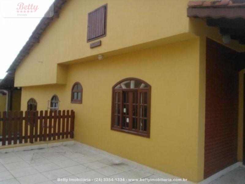Casa a Venda no Jardim Itatiaia em Itatiaia