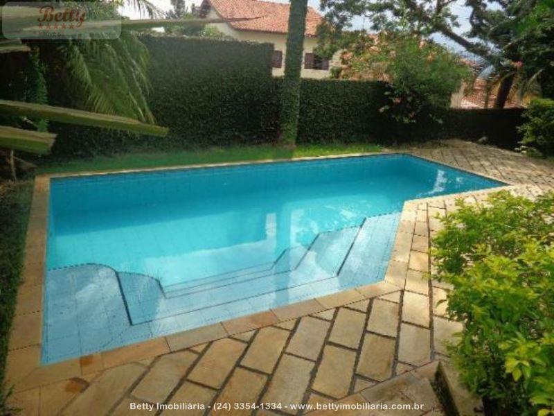 Casa a Venda no Jardim Brasília 2 em Resende
