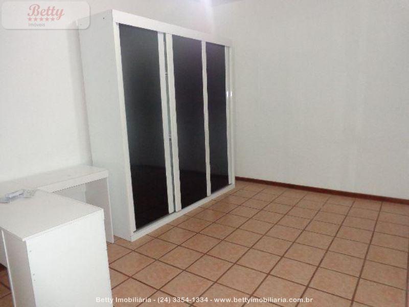 Casa a Venda no Jardim Brasília 2 em Resende