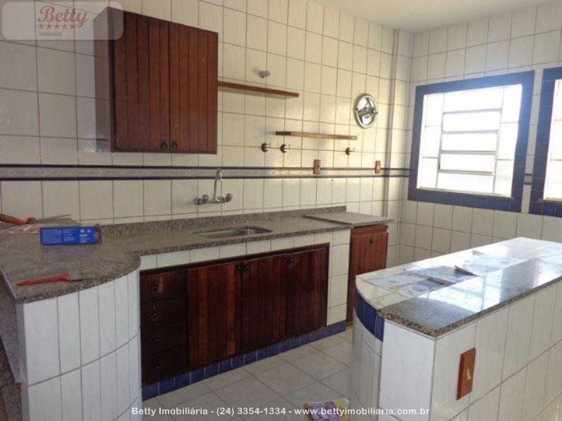 Casa a Venda no Jardim Brasília 2 em Resende