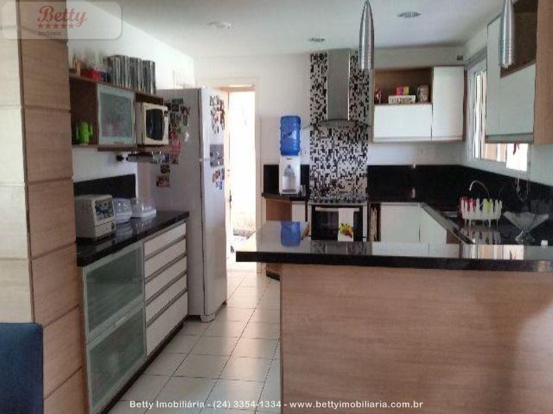 Casa a Venda no Morada da Colina I II III em Resende